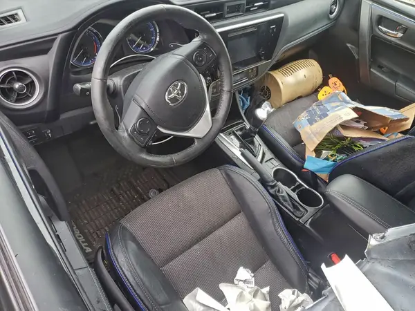 5YFBURHE2HP602241 2017 TOYOTA COROLLA - Image 8
