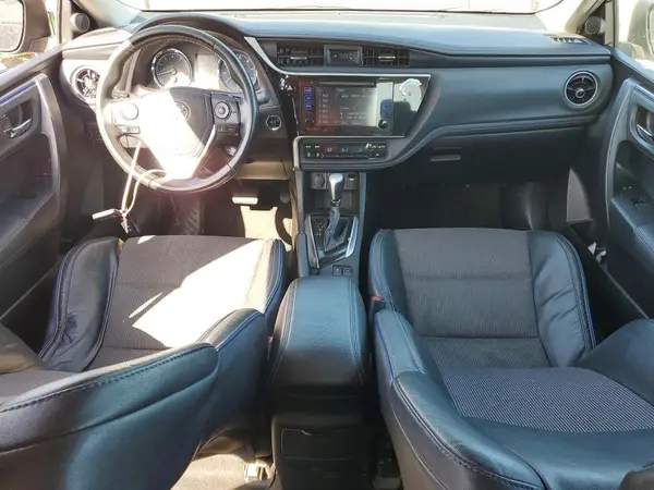 5YFBURHE2HP606726 2017 TOYOTA COROLLA - Image 8