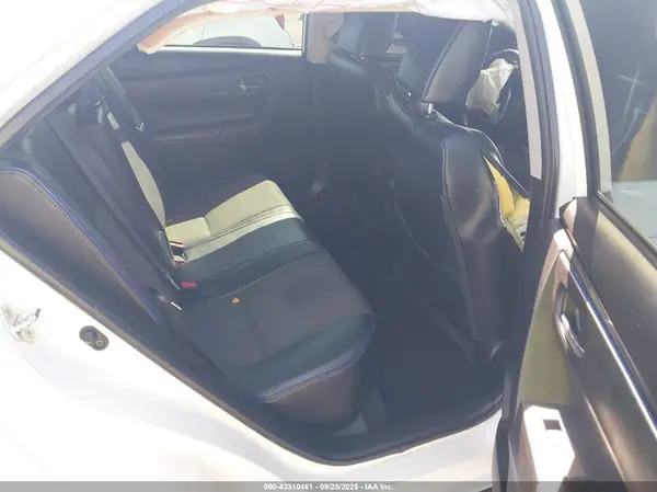 5YFBURHE2HP610081 2017 TOYOTA COROLLA - Image 8
