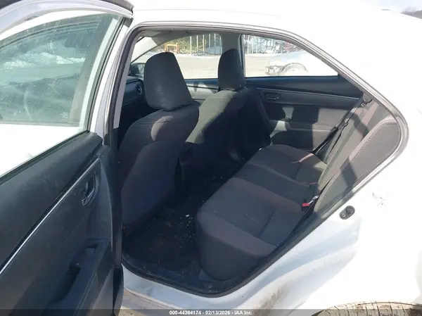 5YFBURHE2HP610839 2017 TOYOTA COROLLA - Image 8