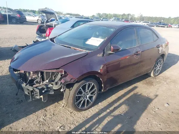 5YFBURHE2HP610937 2017 TOYOTA COROLLA - Image 2