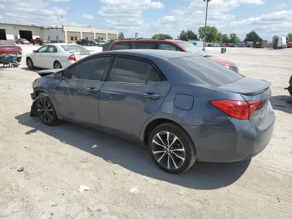 5YFBURHE2HP611795 2017 TOYOTA COROLLA - Image 2