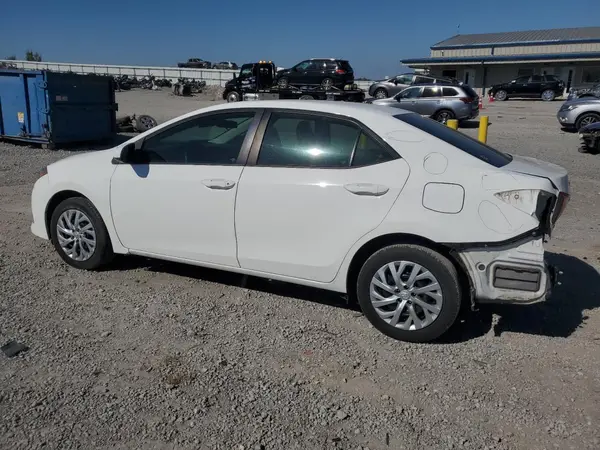 5YFBURHE2HP613059 2017 TOYOTA COROLLA - Image 2