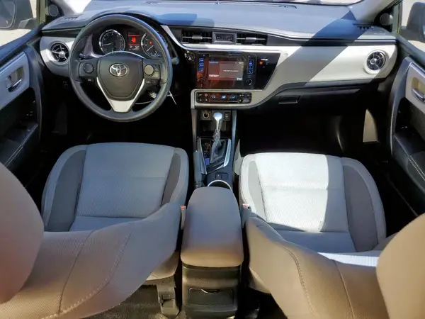 5YFBURHE2HP613241 2017 TOYOTA COROLLA - Image 8