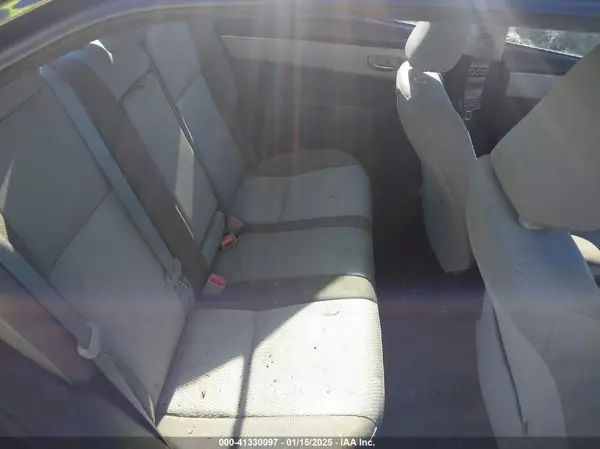 5YFBURHE2HP614289 2017 TOYOTA COROLLA - Image 8