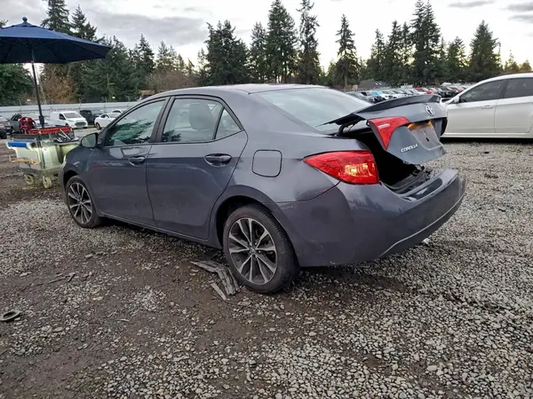 5YFBURHE2HP614292 2017 TOYOTA COROLLA - Image 2