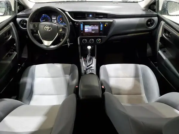 5YFBURHE2HP614454 2017 TOYOTA COROLLA - Image 8