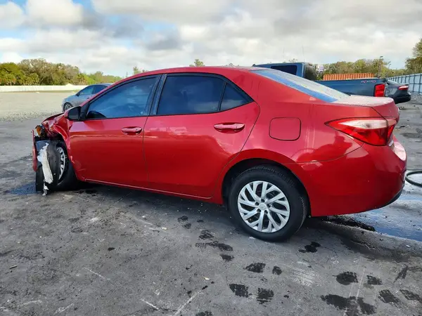 5YFBURHE2HP614521 2017 TOYOTA COROLLA - Image 2