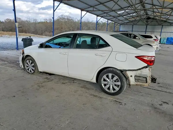 5YFBURHE2HP615880 2017 TOYOTA COROLLA - Image 2