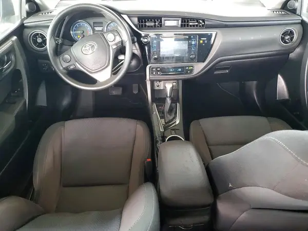 5YFBURHE2HP615880 2017 TOYOTA COROLLA - Image 8