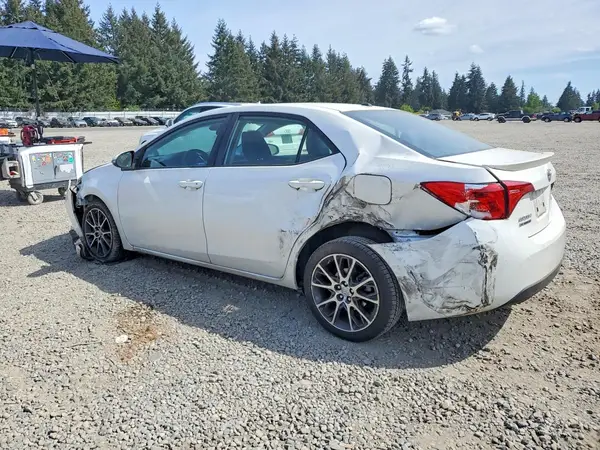 5YFBURHE2HP616754 2017 TOYOTA COROLLA - Image 2