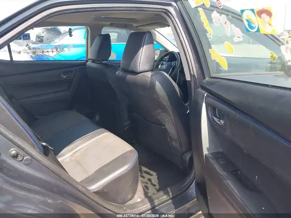 5YFBURHE2HP620321 2017 TOYOTA COROLLA - Image 8