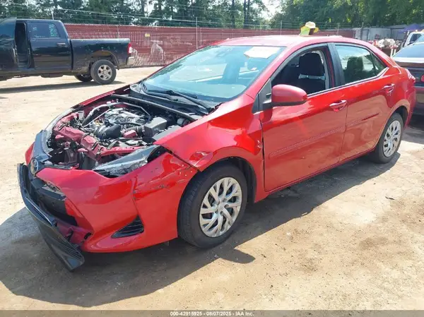 5YFBURHE2HP622151 2017 TOYOTA COROLLA - Image 2