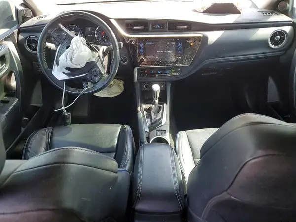 5YFBURHE2HP624661 2017 TOYOTA COROLLA - Image 8