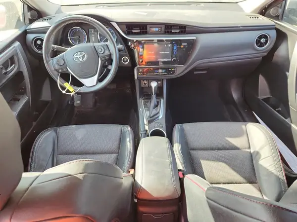 5YFBURHE2HP629049 2017 TOYOTA COROLLA - Image 8