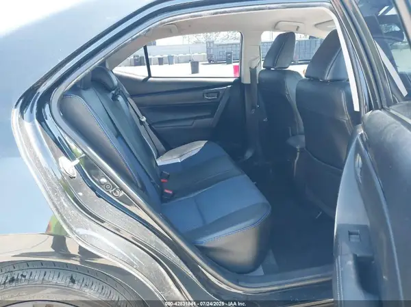 5YFBURHE2HP629701 2017 TOYOTA COROLLA - Image 8