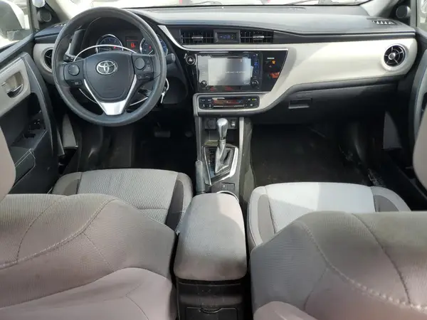 5YFBURHE2HP633652 2017 TOYOTA COROLLA - Image 8