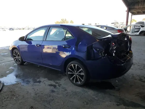 5YFBURHE2HP634073 2017 TOYOTA COROLLA - Image 2