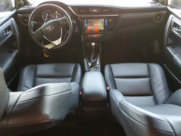 5YFBURHE2HP634073 2017 TOYOTA COROLLA - Image 8