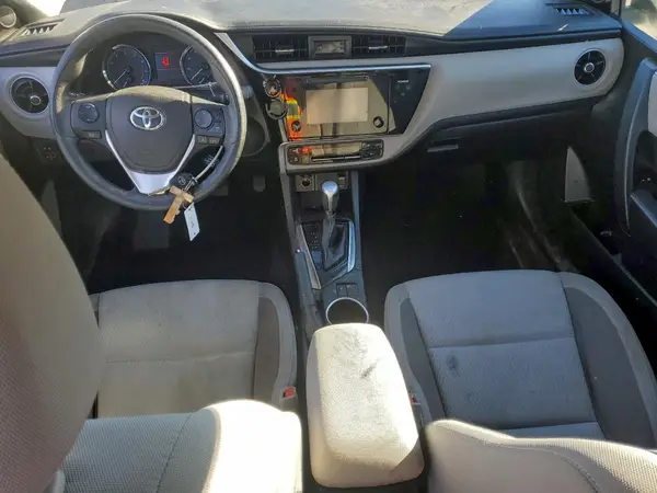 5YFBURHE2HP635367 2017 TOYOTA COROLLA - Image 8