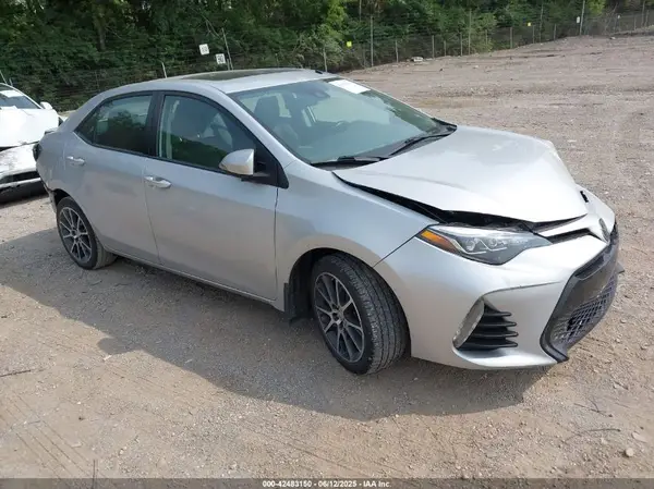 5YFBURHE2HP635952 2017 TOYOTA COROLLA - Image 1