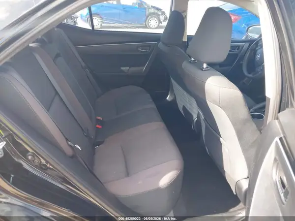 5YFBURHE2HP636325 2017 TOYOTA COROLLA - Image 8