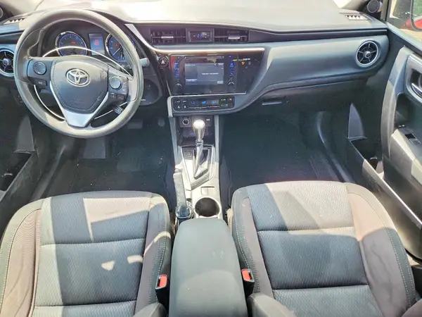 5YFBURHE2HP637717 2017 TOYOTA COROLLA - Image 8