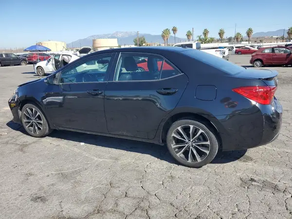 5YFBURHE2HP638477 2017 TOYOTA COROLLA - Image 2