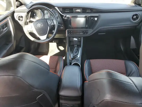 5YFBURHE2HP638477 2017 TOYOTA COROLLA - Image 8