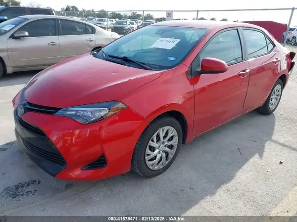 5YFBURHE2HP639600 2017 TOYOTA COROLLA - Image 2