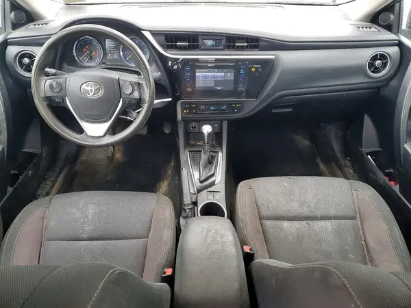 5YFBURHE2HP641587 2017 TOYOTA COROLLA - Image 8