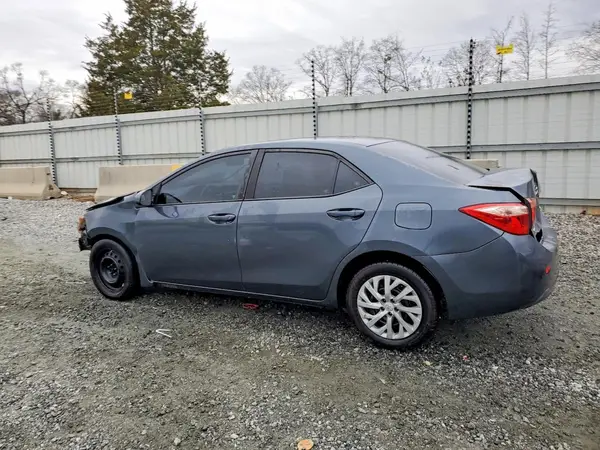 5YFBURHE2HP641895 2017 TOYOTA COROLLA - Image 2