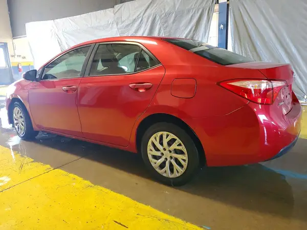 5YFBURHE2HP643615 2017 TOYOTA COROLLA - Image 2