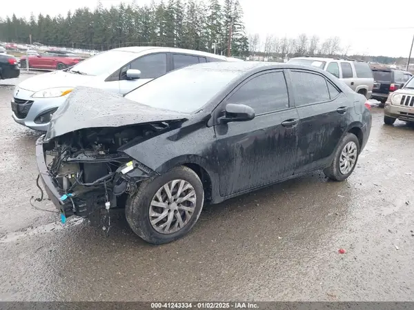 5YFBURHE2HP644201 2017 TOYOTA COROLLA - Image 2