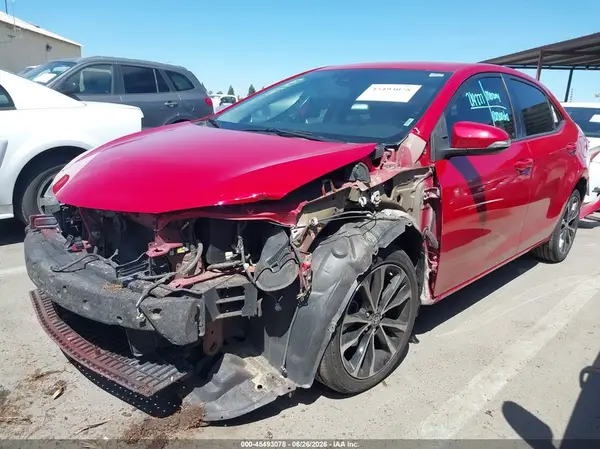 5YFBURHE2HP644781 2017 TOYOTA COROLLA - Image 2