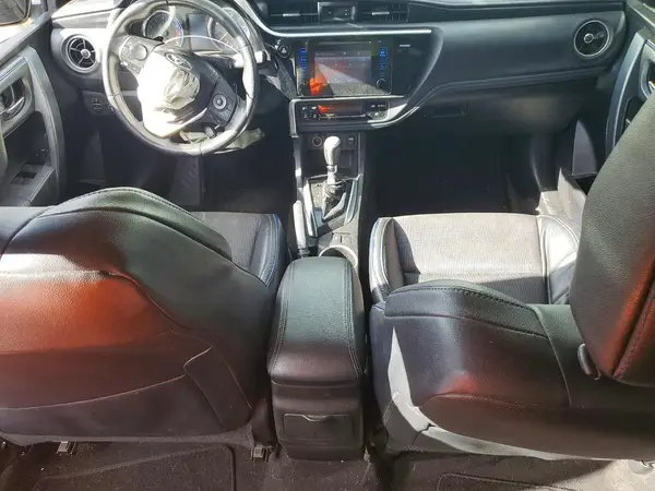 5YFBURHE2HP645686 2017 TOYOTA COROLLA - Image 8