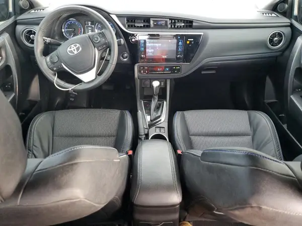 5YFBURHE2HP646319 2017 TOYOTA COROLLA - Image 8