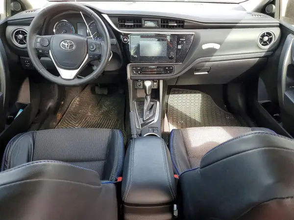 5YFBURHE2HP649561 2017 TOYOTA COROLLA - Image 8