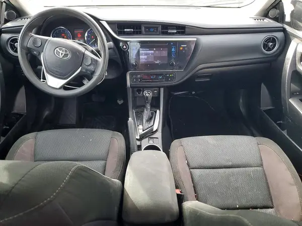 5YFBURHE2HP650094 2017 TOYOTA COROLLA - Image 8