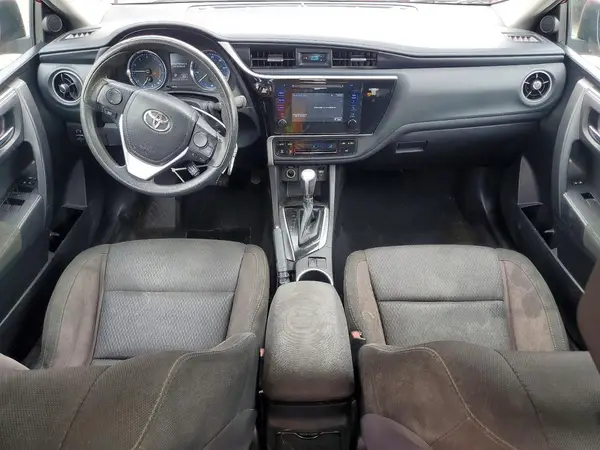 5YFBURHE2HP651939 2017 TOYOTA COROLLA - Image 8