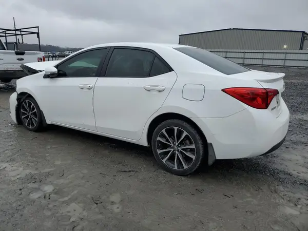 5YFBURHE2HP652346 2017 TOYOTA COROLLA - Image 2