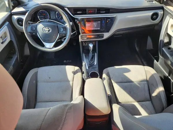 5YFBURHE2HP653058 2017 TOYOTA COROLLA - Image 8