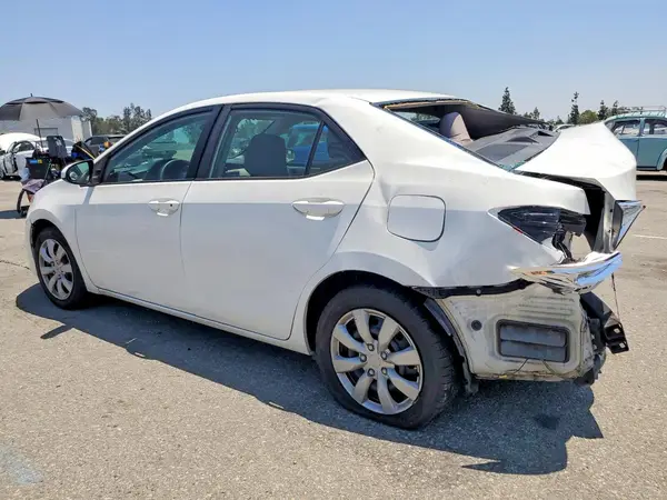 5YFBURHE2HP653139 2017 TOYOTA COROLLA - Image 2
