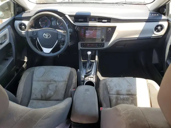 5YFBURHE2HP653139 2017 TOYOTA COROLLA - Image 8