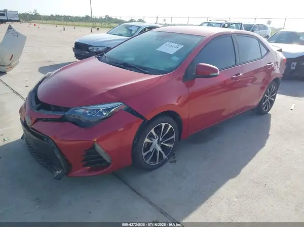 5YFBURHE2HP655960 2017 TOYOTA COROLLA - Image 2