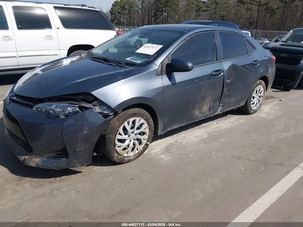 5YFBURHE2HP656302 2017 TOYOTA COROLLA - Image 2