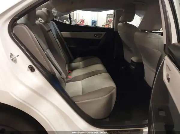 5YFBURHE2HP657739 2017 TOYOTA COROLLA - Image 8