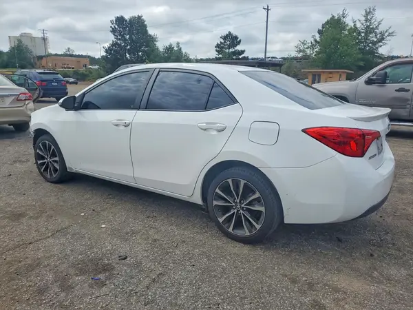 5YFBURHE2HP659538 2017 TOYOTA COROLLA - Image 2