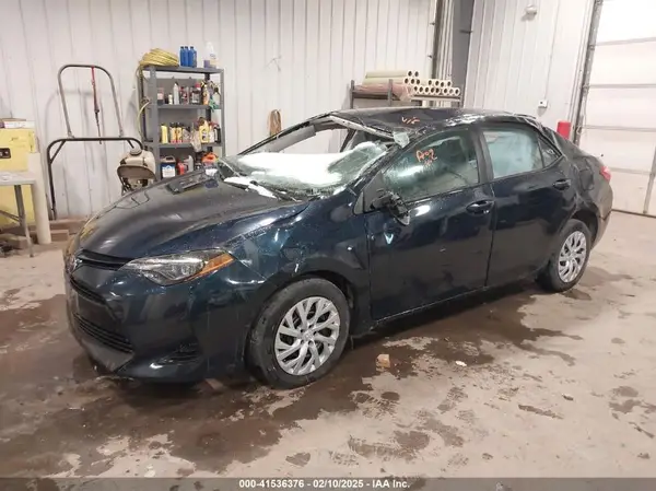 5YFBURHE2HP659992 2017 TOYOTA COROLLA - Image 2