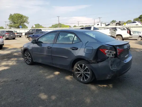 5YFBURHE2HP660432 2017 TOYOTA COROLLA - Image 2